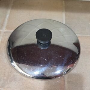 Stainless Steel Cookware Lid with Black Knob - Multipurpose Replacement